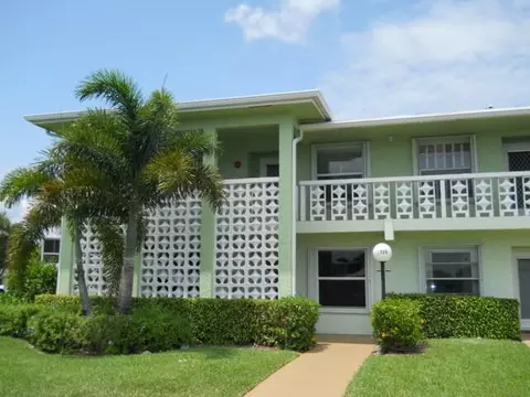 1720 NW 19th Ter, Delray Beach, FL 33445