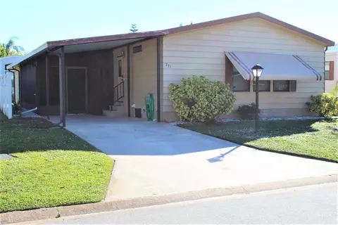 721 Oleander Cir, Micco, FL 32976