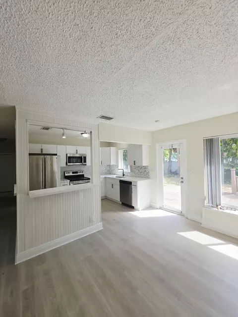 1432 NE 27th St, Wilton Manors, FL 33334