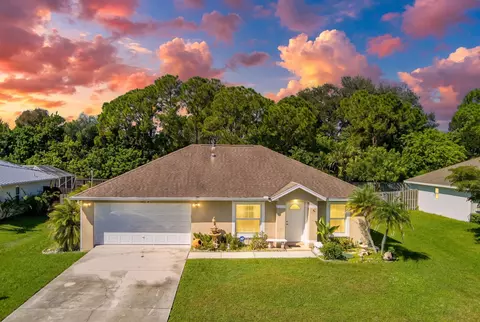1402 SW Broadview St, Port Saint Lucie, FL 34983