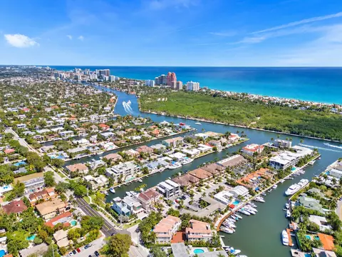 2744 NE 14th St, Fort Lauderdale, FL 33304