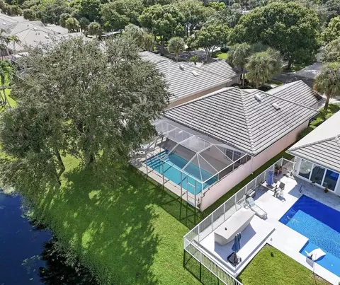 1081 Bedford Ave, Palm Beach Gardens, FL 33403