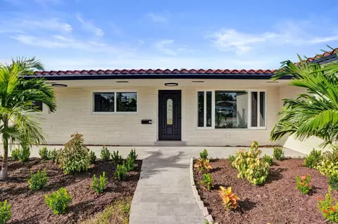 8351 NW 19th St, Pembroke Pines, FL 33024