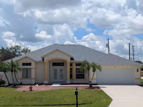 386 SW Donna Ter, Port Saint Lucie, FL 34984