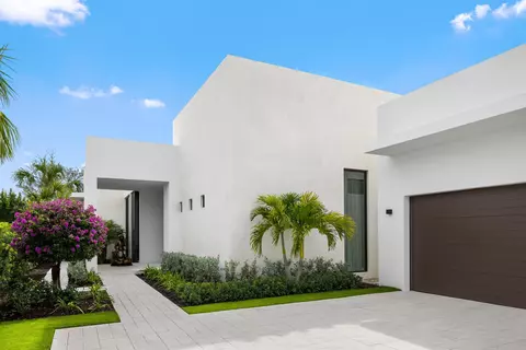10409 Bernina Dr, Palm Beach Gardens, FL 33412