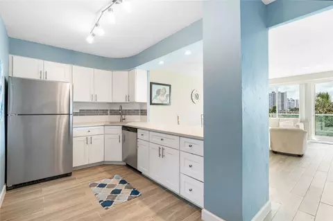 3233 NE 34th St #410, Fort Lauderdale, FL 33308