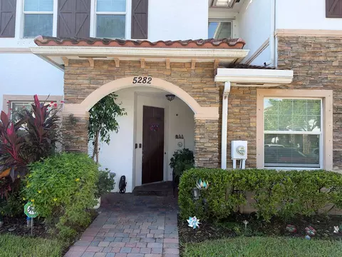 5282 Ashley River Rd, West Palm Beach, FL 33417
