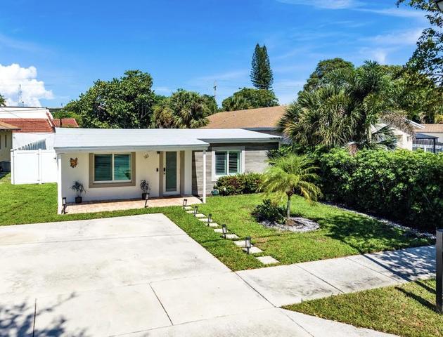 161 NE 15th Ter, Boca Raton, FL 33432
