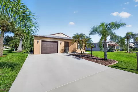 1 Ecuador Way, Fort Pierce, FL 34951