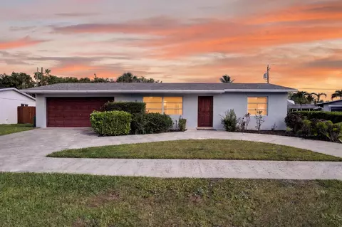 760 Cinnamon Rd, North Palm Beach, FL 33408
