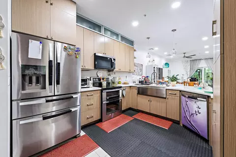 Kitchen - 111 Lighthouse Cir #D, Tequesta, FL 33469 photo 1 of 3