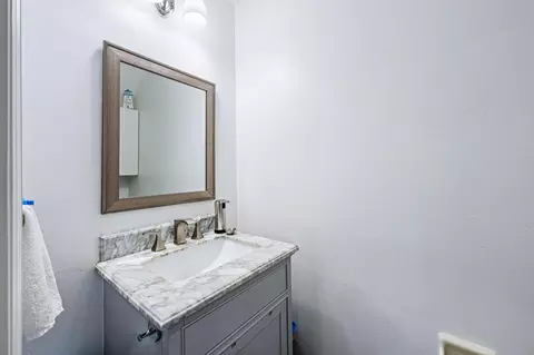 Bath - 111 Lighthouse Cir #D, Tequesta, FL 33469 photo 1 of 4