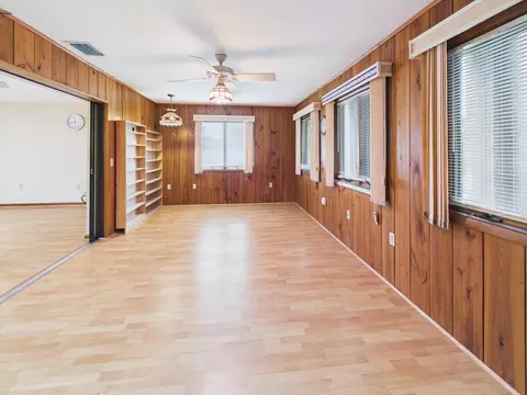 Living - 1410 SE 8th Dr, Okeechobee, FL 34974 photo 5 of 10