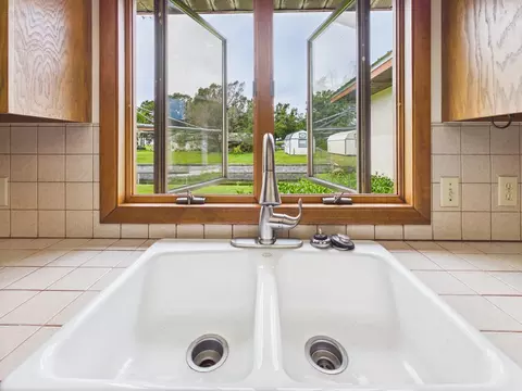Kitchen - 1410 SE 8th Dr, Okeechobee, FL 34974 photo 3 of 6