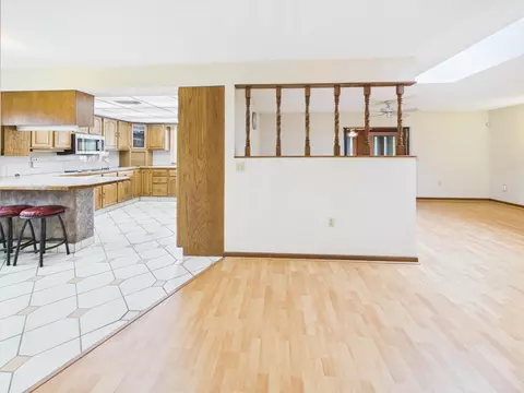 Living - 1410 SE 8th Dr, Okeechobee, FL 34974 photo 9 of 10