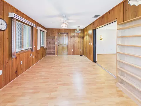 Living - 1410 SE 8th Dr, Okeechobee, FL 34974 photo 6 of 10