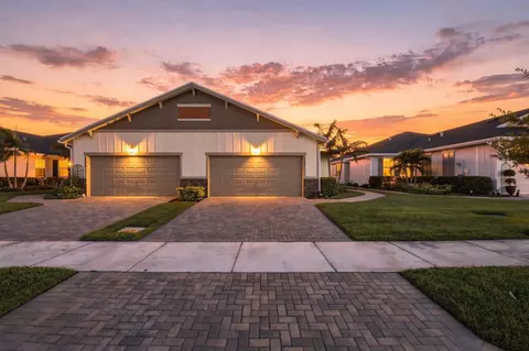 1961 SE Crosswood Way, Port Saint Lucie, FL 34984