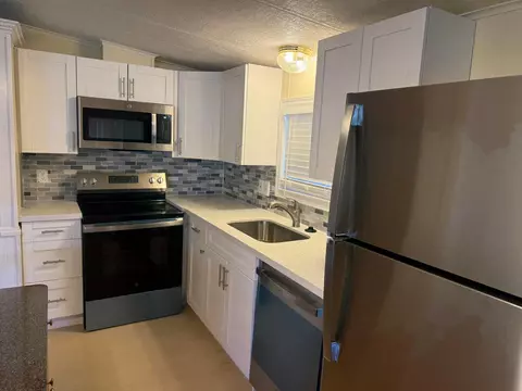 3004 SW 50th St, Fort Lauderdale, FL 33312