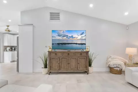 Entry Way - 14529 Sunset Pine Dr, Delray Beach, FL 33445 photo 3 of 3