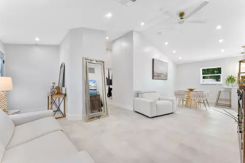 Entry Way - 14529 Sunset Pine Dr, Delray Beach, FL 33445 photo 1 of 3