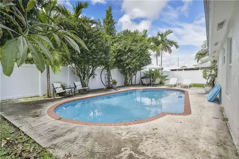 Exterior - 14529 Sunset Pine Dr, Delray Beach, FL 33445 photo 4 of 6
