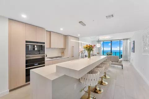 900 N Ocean Blvd #1204, Pompano Beach, FL 33062