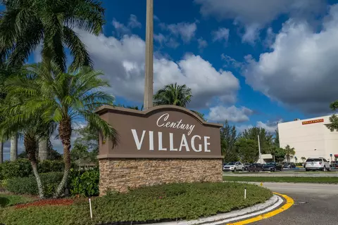 71 Canterbury C, West Palm Beach, FL 33417