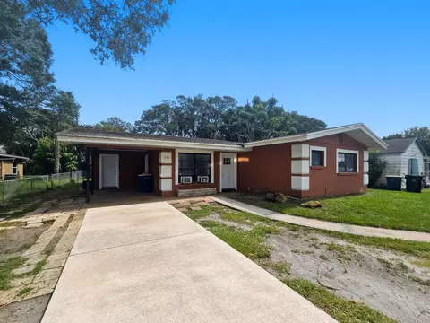 1106 S 7th St, Fort Pierce, FL 34950