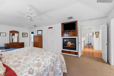 Bedroom - 572 Scrubjay Ln, Jupiter, FL 33458 photo 3 of 6