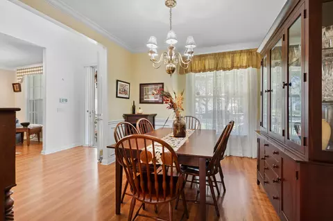 Dining - 572 Scrubjay Ln, Jupiter, FL 33458 photo 1 of 2