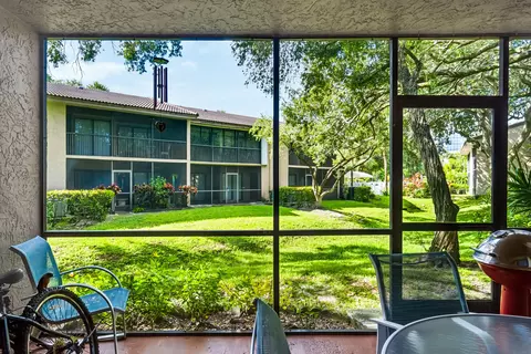 9505 NW 2nd Pl, Coral Springs, FL 33071