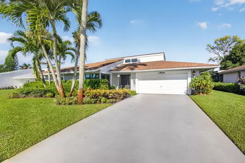 13504 Crosspointe Dr, Palm Beach Gardens, FL 33418