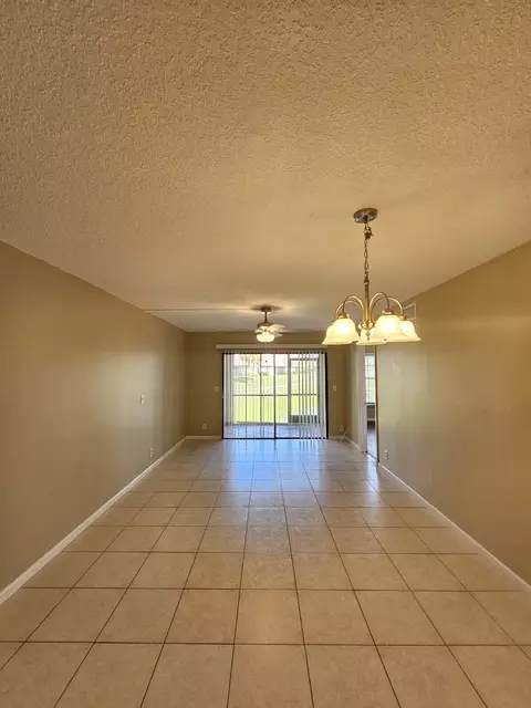 2600 Greenwood Ter #102, Boca Raton, FL 33431