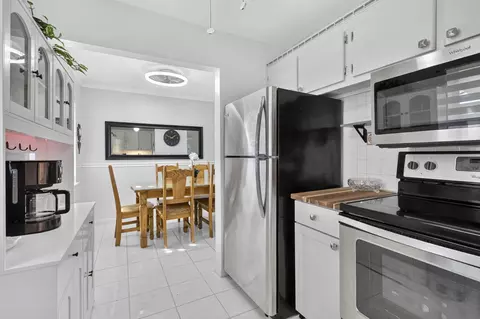 324 Chatham P #324, West Palm Beach, FL 33417