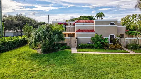 3930 Village Dr #C, Delray Beach, FL 33445