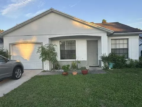 5121 Arbor Glen Cir, Greenacres, FL 33463