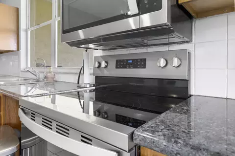 Kitchen - 1455 NW 160th St, Okeechobee, FL 34972 photo 10 of 10