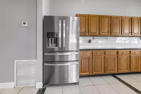 Kitchen - 1455 NW 160th St, Okeechobee, FL 34972 photo 5 of 10