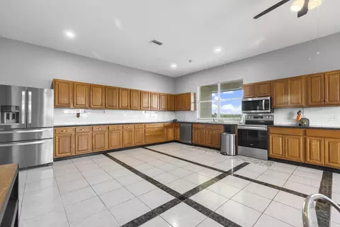 Kitchen - 1455 NW 160th St, Okeechobee, FL 34972 photo 1 of 10