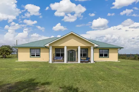 Exterior - 1455 NW 160th St, Okeechobee, FL 34972 photo 10 of 18