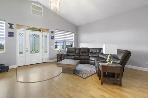 Entry Way - 1455 NW 160th St, Okeechobee, FL 34972 photo 3 of 7