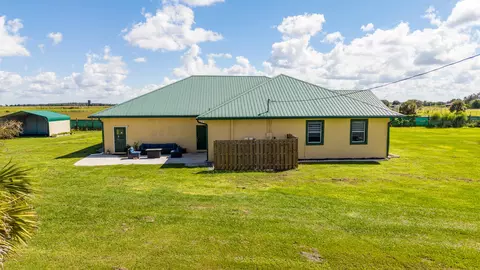Exterior - 1455 NW 160th St, Okeechobee, FL 34972 photo 7 of 18