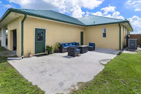 Exterior - 1455 NW 160th St, Okeechobee, FL 34972 photo 15 of 18