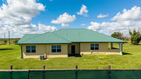 Exterior - 1455 NW 160th St, Okeechobee, FL 34972 photo 5 of 18