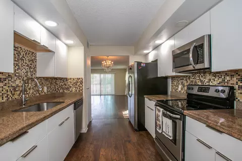 901 SW 138th Ave #315C, Pembroke Pines, FL 33027