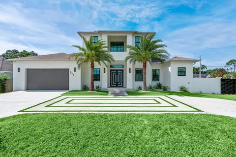 298 SW Statler Ave, Port Saint Lucie, FL 34984