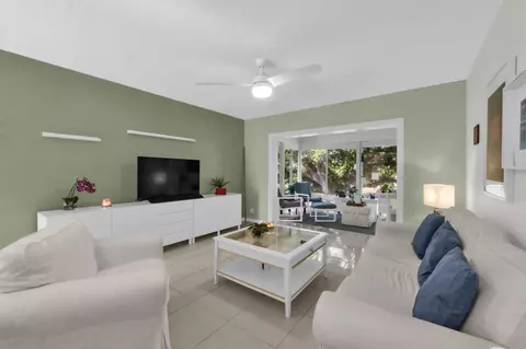 5141 W Oakland Park Blvd #311, Lauderdale Lakes, FL 33313
