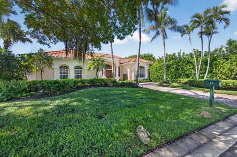 42 Windward Isle, Palm Beach Gardens, FL 33418