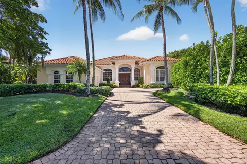 42 Windward Isle, Palm Beach Gardens, FL 33418