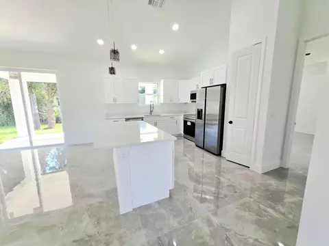 Kitchen - 3422 NW 24th Ave, Okeechobee, FL 34972 photo 1 of 5